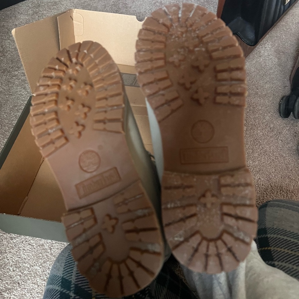 Gray Timberlands - image 4